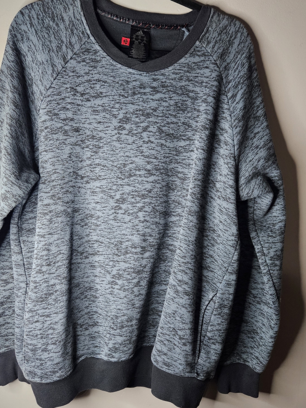 Adidas Men's Heathered Gray Crewneck Sweater - Casual Pullover Ptp 22" Length 31